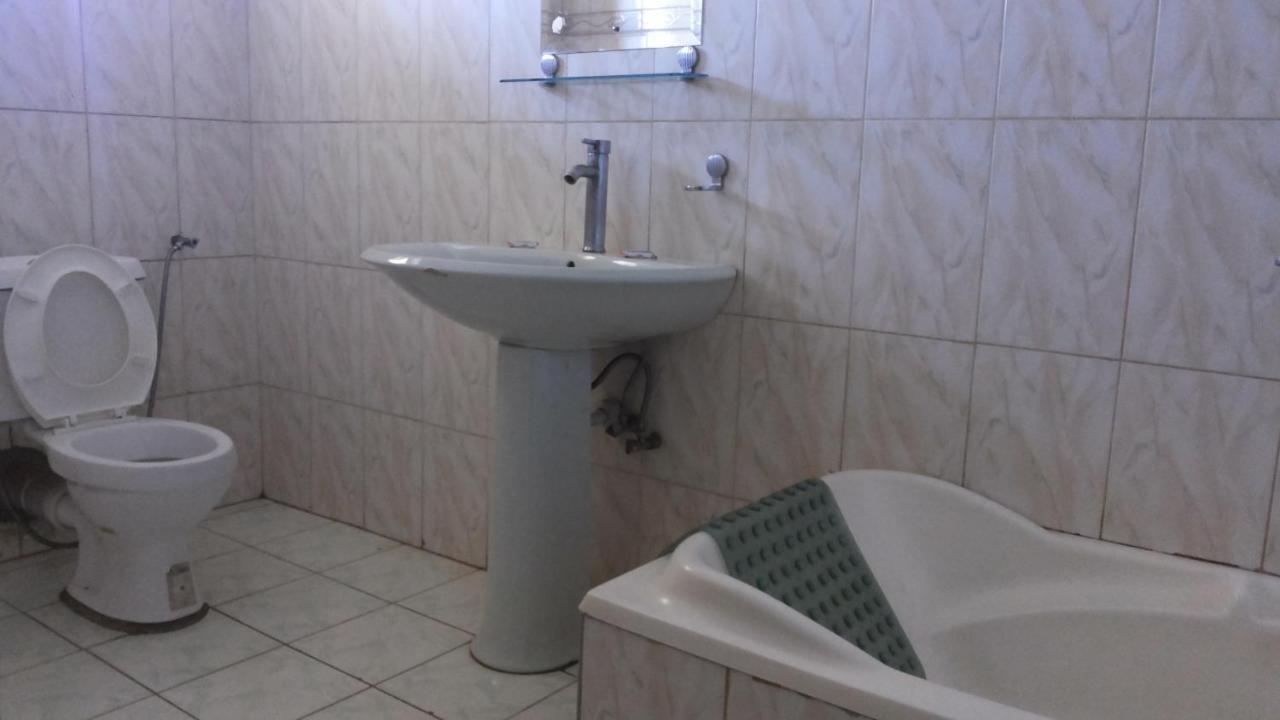 Daysinn Hotel Lira 外观 照片