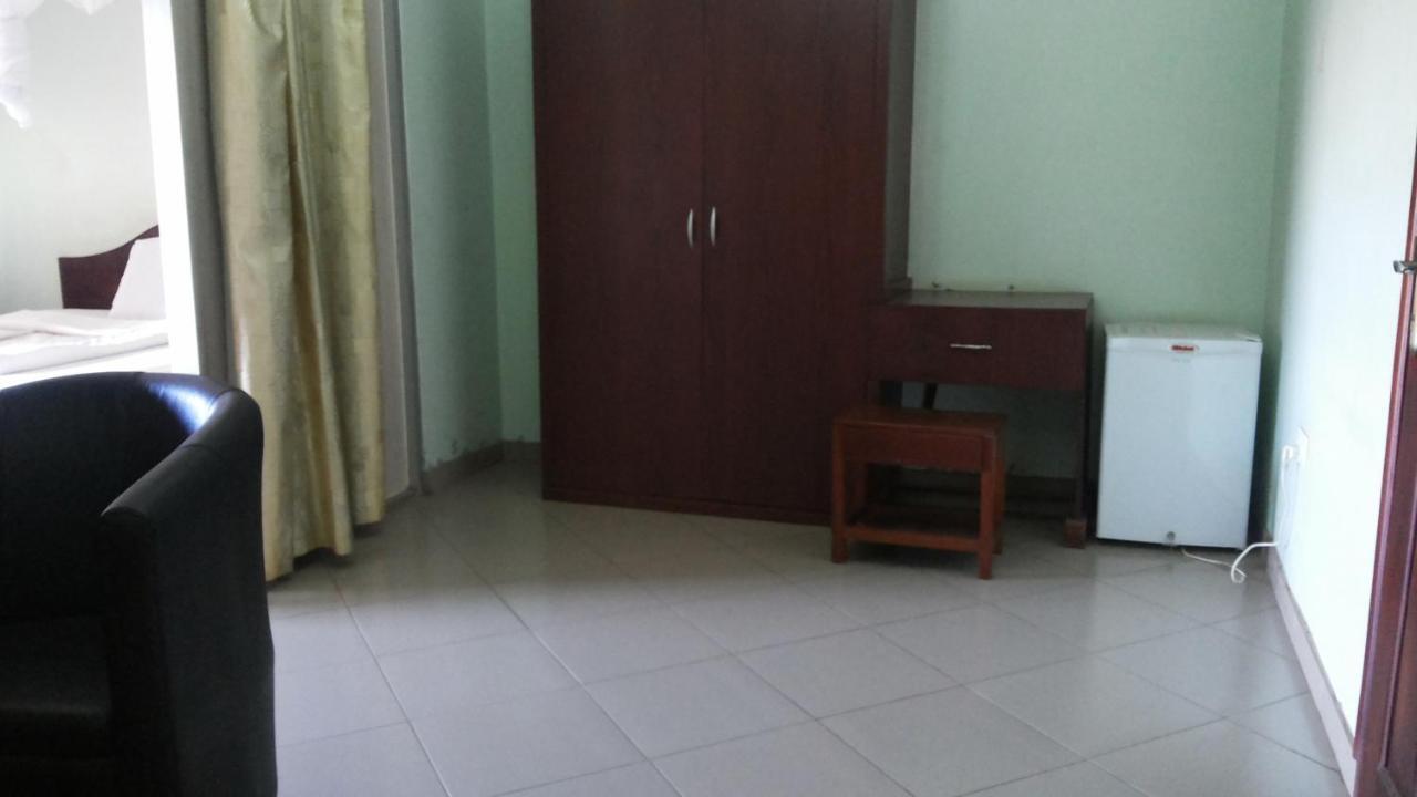 Daysinn Hotel Lira 外观 照片