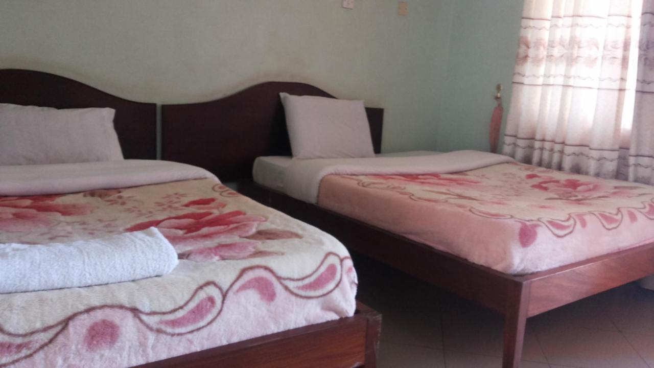 Daysinn Hotel Lira 外观 照片
