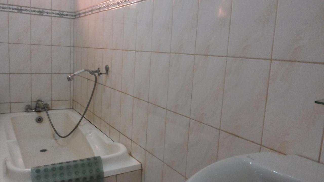 Daysinn Hotel Lira 外观 照片